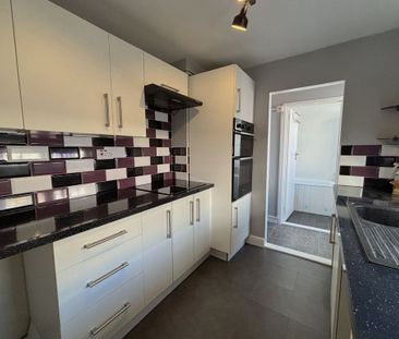 Mayfield Road, Gosport - Photo 2