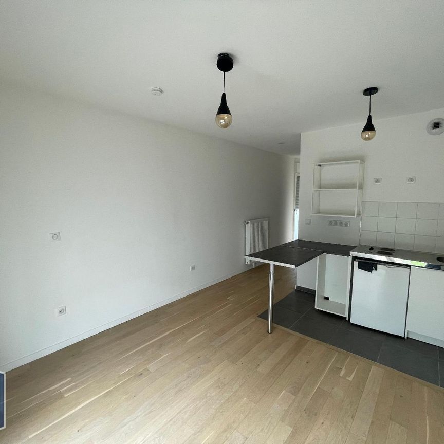 Location Appartement 1 pièce 28m² RUEIL MALMAISON 92500 - Photo 1