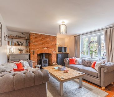 Hellhoughton - Photo 2