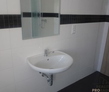 Pronájem bytu 2+kk 42 m² - Fotografie 3