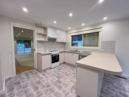 3 Bedroom Family Home - Photo 4