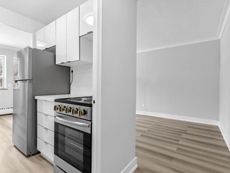 For Lease - 1243 Broadview Avenue Unit# 2, Toronto, Ontario - Photo 4