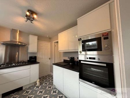Picasso Rise, Meir Park, Stoke-on-trent, Staffordshire, ST3 - Photo 4