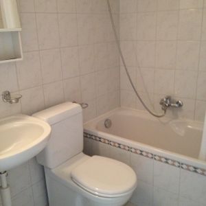 JOLI 2 PIECES PROCHE DU LAC - Photo 2