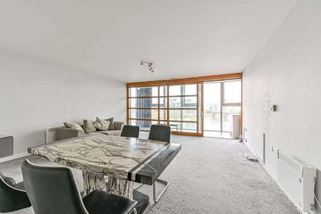 Falcon Wharf, Battersea, SW11 - Photo 3