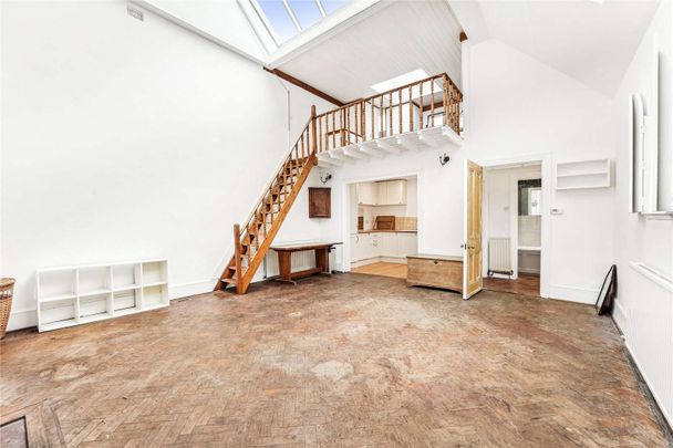 A rare and and unique artist studio. - Photo 1