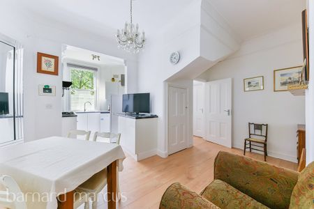 Chiswick Common Road, London - Photo 2