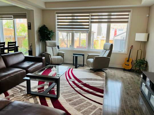 For Lease - 212 Spring Creek Drive, Hamilton, Ontario - Photo 1