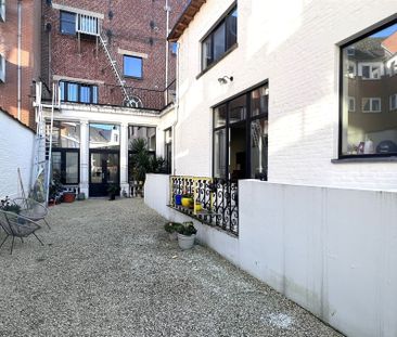 Stijlvol, ruim appartement met 2 slaapkamers en terras - Photo 2