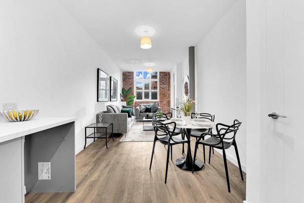 2 bedroom flat to rent - Photo 1