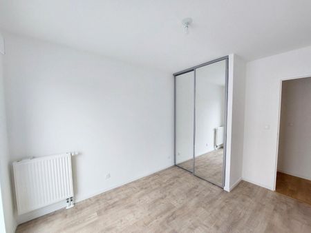 location Appartement T3 DE 63.5m² À TOURS - Photo 3