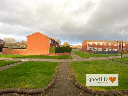 4 bedroom terraced house to rent - Photo 5