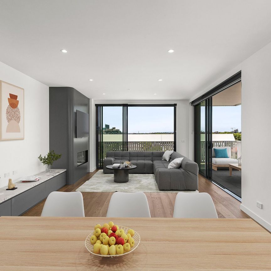 Thinking of selling? Contact our agent - Photo 1