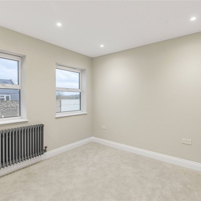 Belmont Apartments, 12 Tulse Hill, London, SW2 - Photo 1