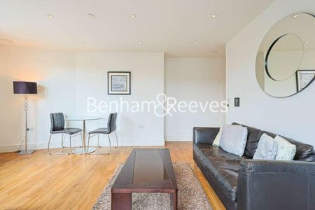 Gillespie Court, Queensland Terrace, N7 - Photo 3