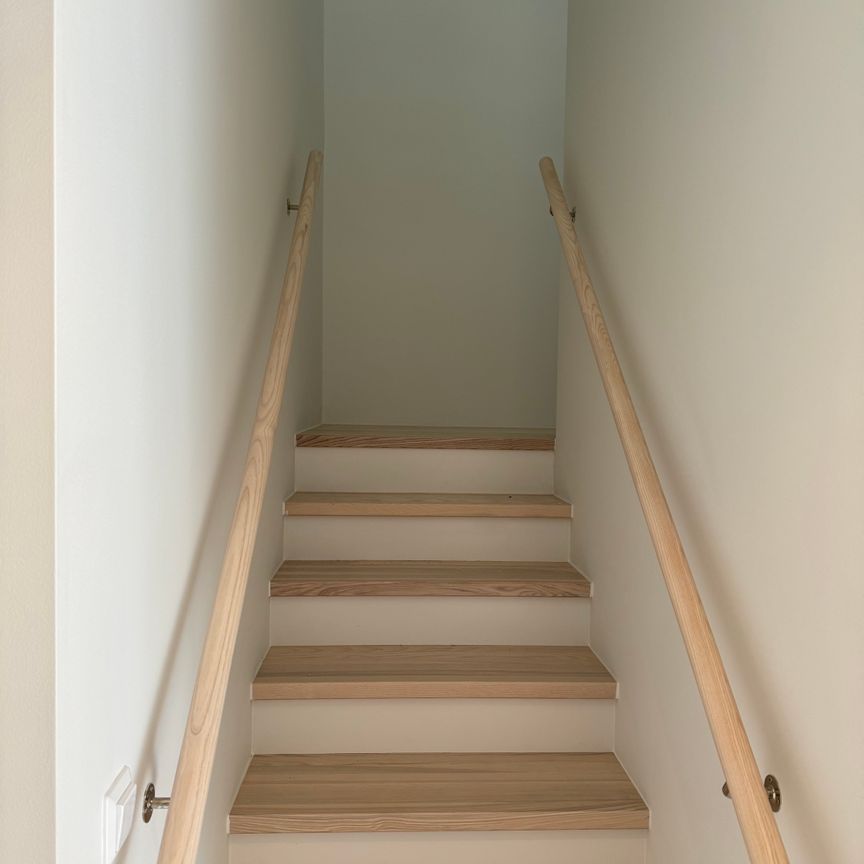 Österängsvägen, Huddinge - Photo 1