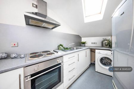 1 bedroom flat to rent - Photo 4