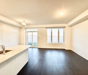 For Lease - 135 Greer Street, Barrie, Ontario - Photo 3