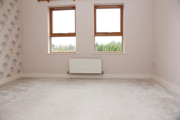 4 bedroom townhouse to rent - Photo 1