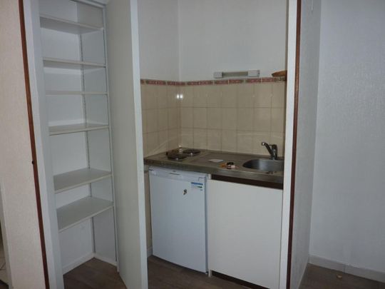 Location Appartement 1 pièce 18m² POITIERS 86000 - Photo 1