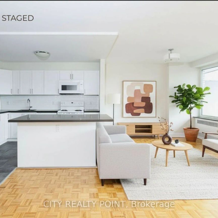 10 Shallmar Boulevard #811 - Photo 1