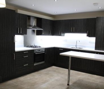 6 Millmount Village Way, Dundonald, Belfast, BT16 1AL - Photo 5