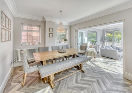 27 Windmill Lane, Castlecroft - Photo 3