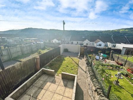 Wood Street, Cilfynydd, PONTYPRIDD - Photo 5