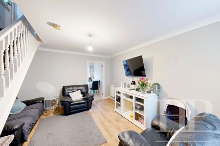 Auckland Close, Crawley, RH11 - Photo 5