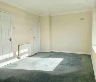 2 bedroom end of terrace house to rent - Photo 1