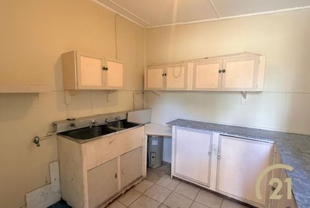 Spacious & Accessible Family Home in a Prime Location - Photo 3