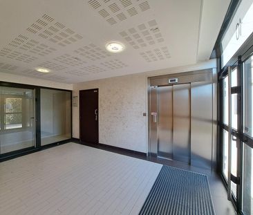 Location Appartement 3 pièces 66m² ST CYR SUR LOIRE 37540 - Photo 5