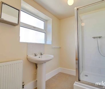 Ground Floor Rear Flat, 11 Manchester Road, Swindon, SN1 - Photo 5