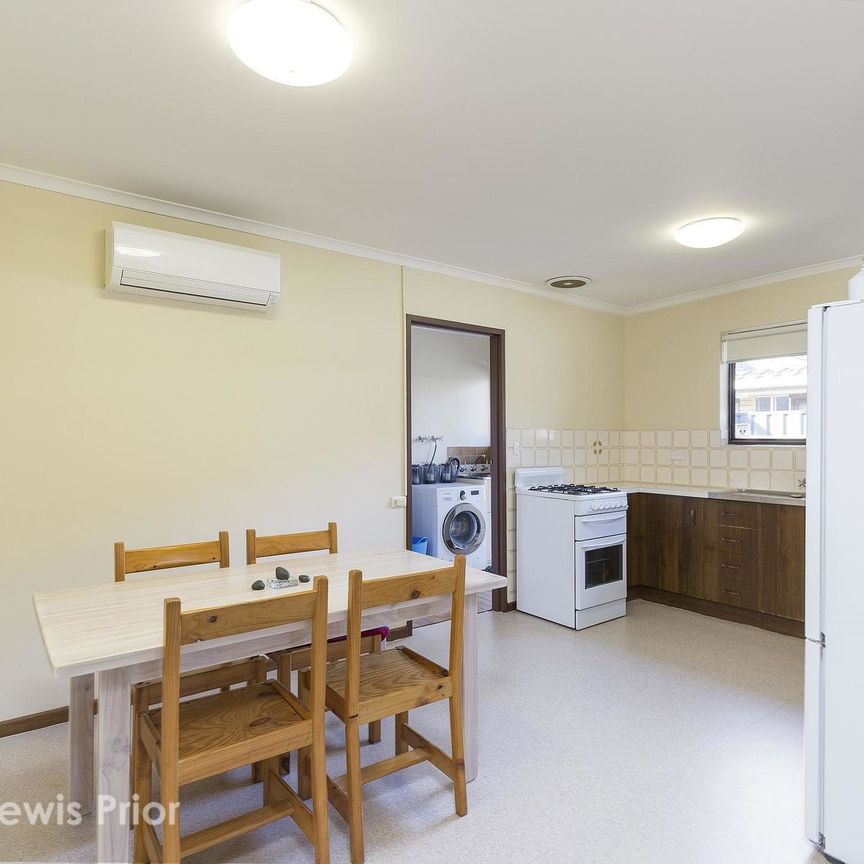 6/8 Moore Street, 5044, Somerton Park Sa - Photo 1