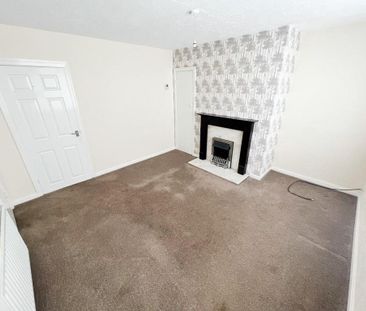 2 bedroom semi-detached house to rent - Photo 3