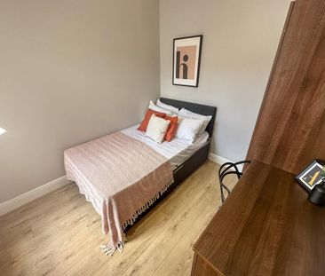 4 bedroom terraced house to rent - Photo 4