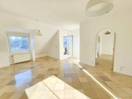 DACHGESCHOSS - TERRASSE MIT ca.7,45m² - GRÜNBLICK - SÜD-AUSRICHTUNG - RUHIG - HETZENDORF - MIETE INKLUSIVE GARAGENPLATZ - Foto 2