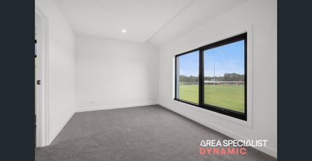 Brand New Luxury Townhome with 3 Bedrooms & 3 Bathrooms! - Photo 3