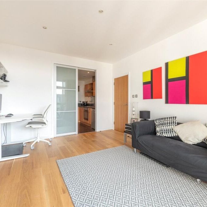 1 Bed Flat, Oswald Street, G1 - Photo 1