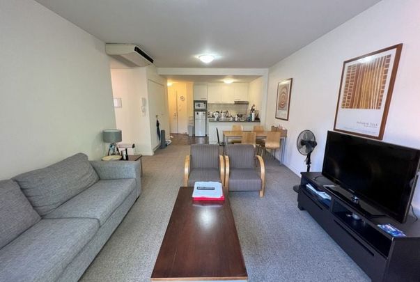 Spacious Fully Furnished Apartment in Popular East End! - Photo 1