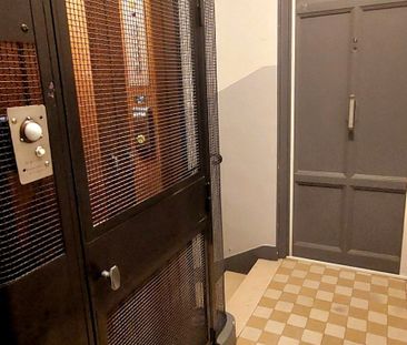 Location Appartement 3 pièces 60m² MARSEILLE 5ème - Photo 4