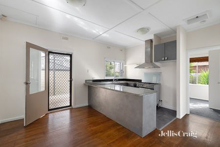 11 Cypress Street, Heidelberg West - Photo 5