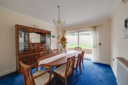 Room For Rent 12 Maple Wood, Havant - Photo 3