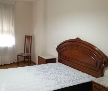 Apartamento de alquiler en Avenida Facultad de Veterinaria, 57, San... - Photo 5