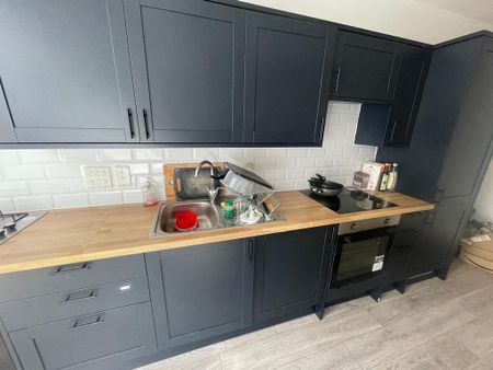 Ground floor flat to rent - Photo 5