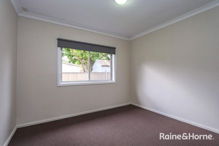2 Bedroom Flat Close to Movies & Club - Available 22.12.25 - Photo 2