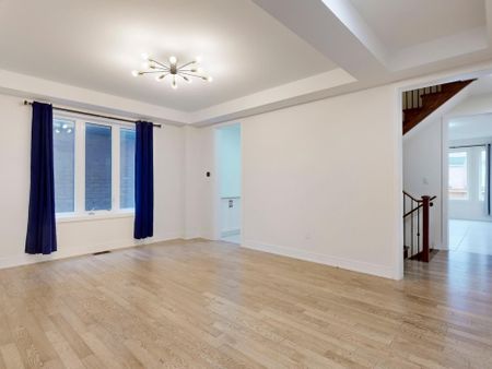 For Lease - 143 Kenneth Rogers Crescent, East Gwillimbury, Ontario - Photo 5