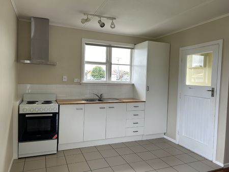 59 Kauae St, Manaia - Photo 4