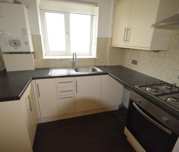 2 bedroom terraced house to rent - Photo 6