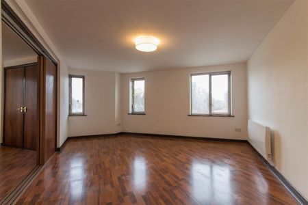 Waterhouse, Cambridge - Photo 2